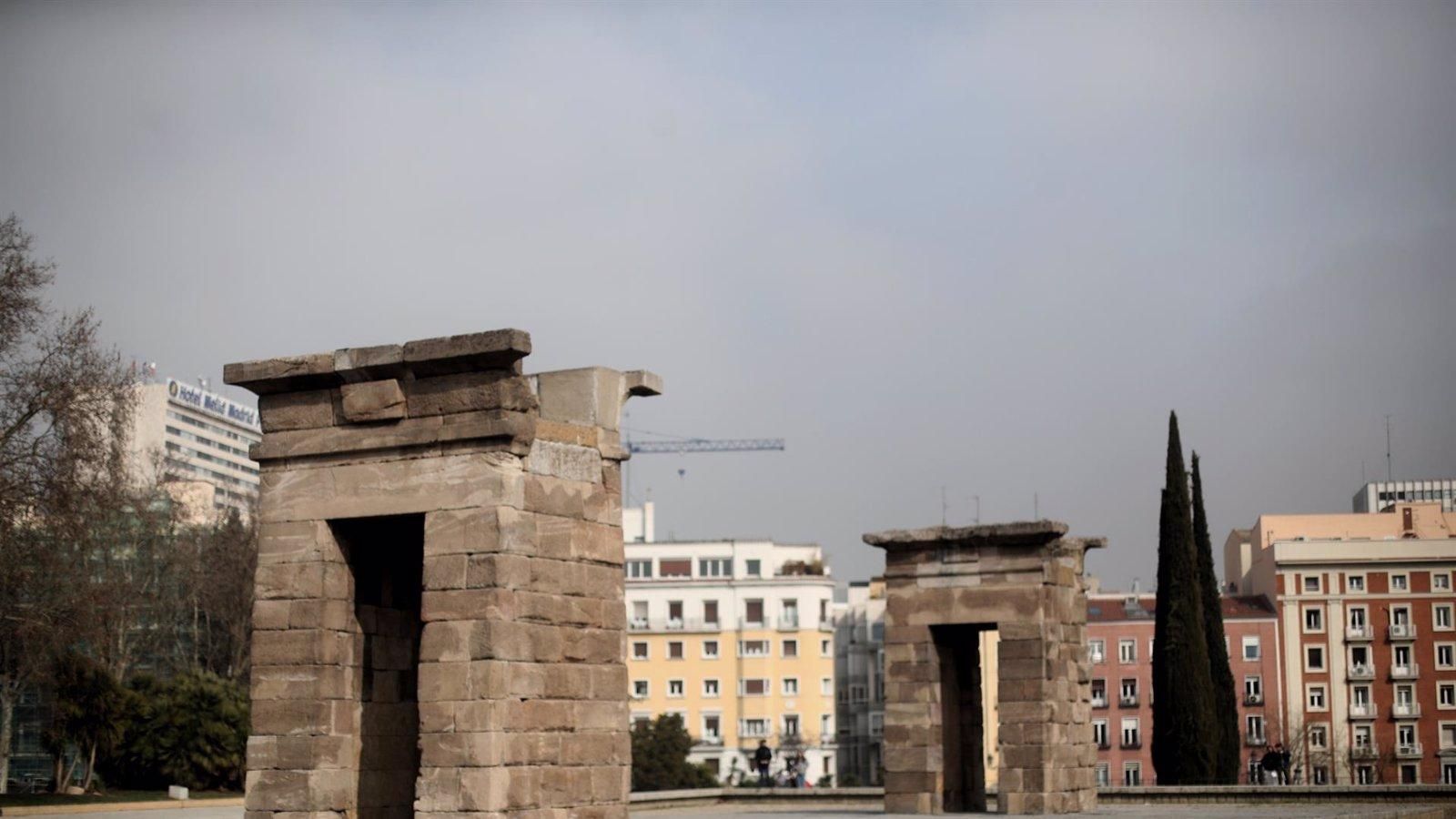 El Ayuntamiento de Madrid se niega a cubrir el Templo de Debod tras descartar daños 