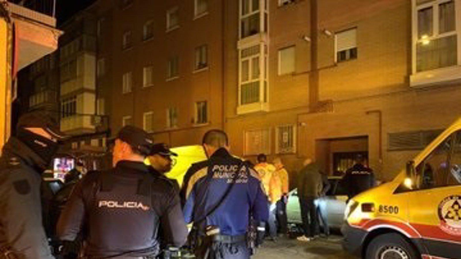 Detienen a un anciano en Puente de Vallecas por exhibicionismo frente a su nieto de dos años