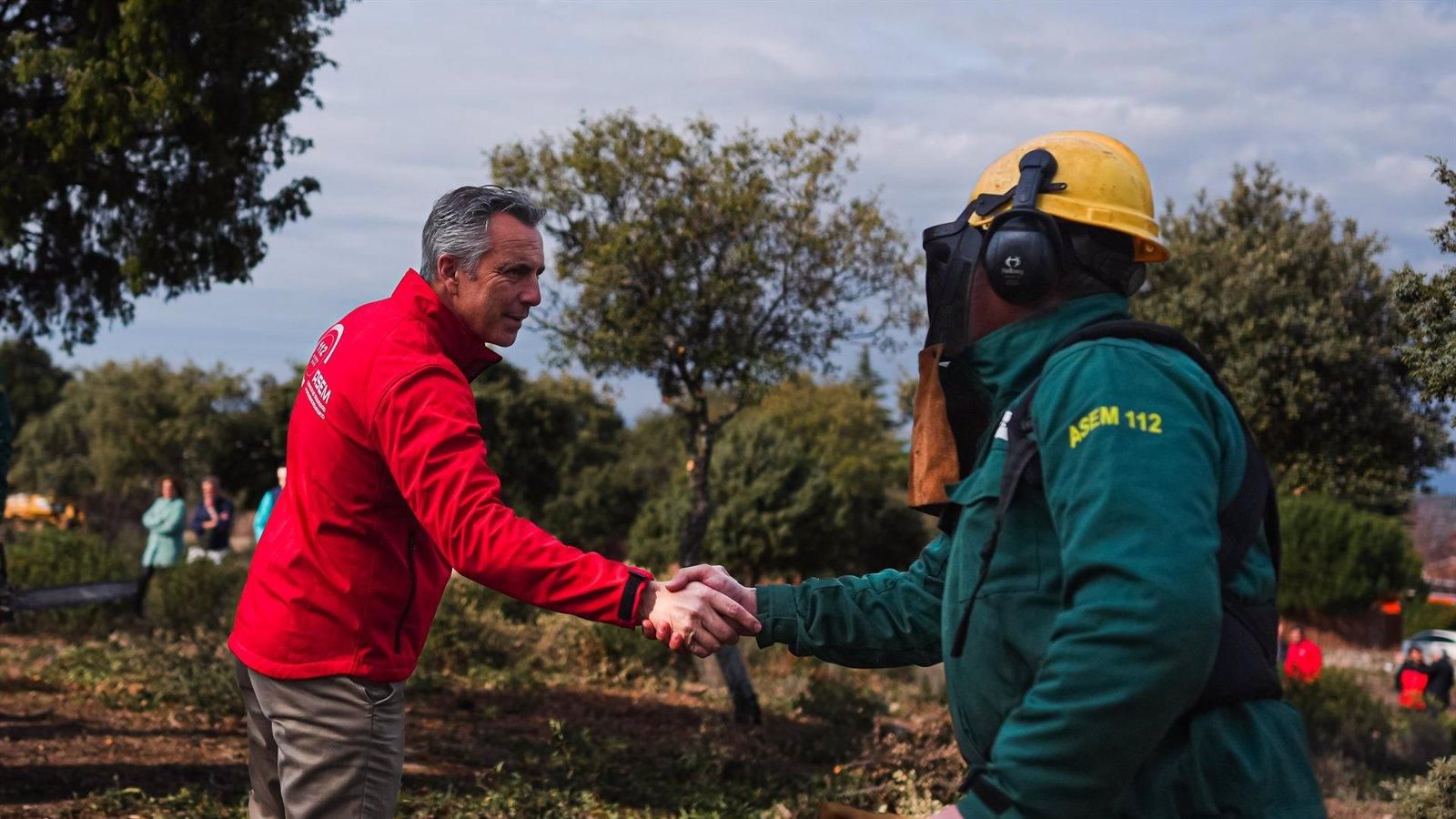 La Comunidad aumentará un 28% las labores de prevención de incendios forestales con limpieza y desbroce