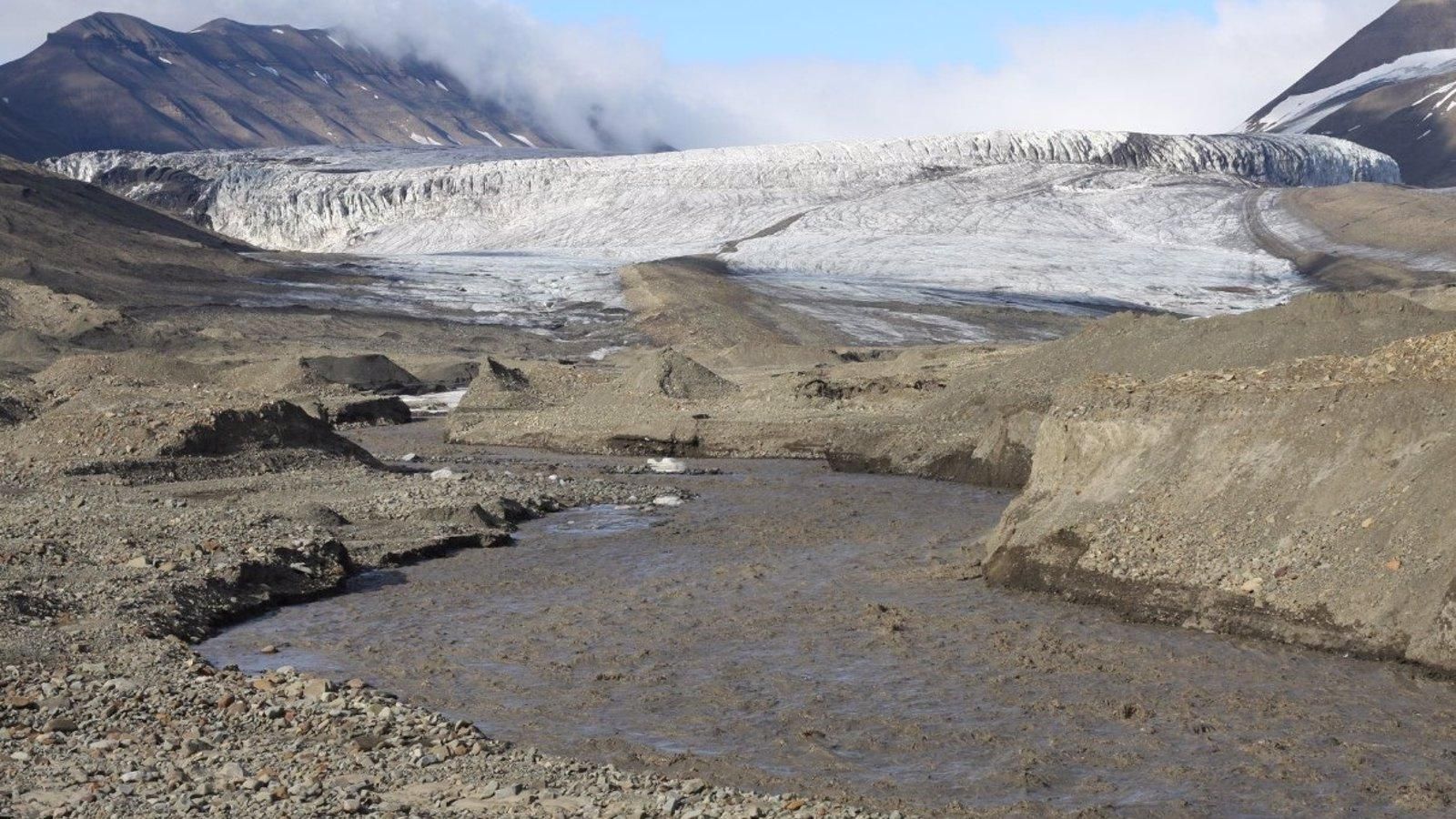 Descubren que los glaciares del Ártico liberan metano al derretirse