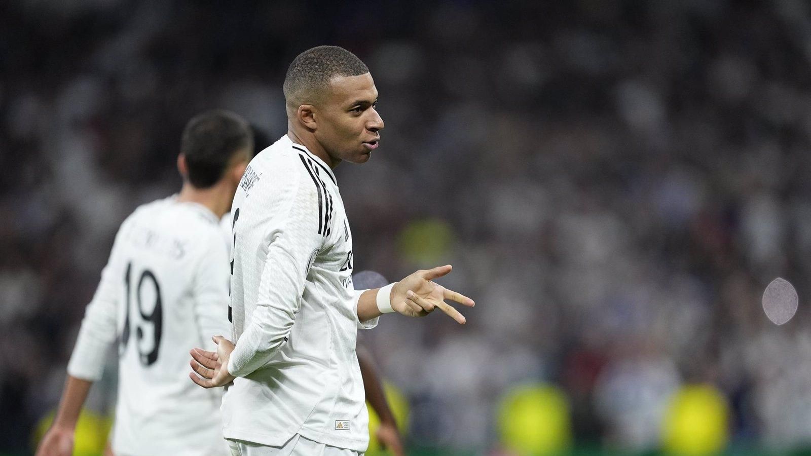 Mbappé brilla con un 'hat-trick' en el Bernabéu y se consagra como estrella del Real Madrid