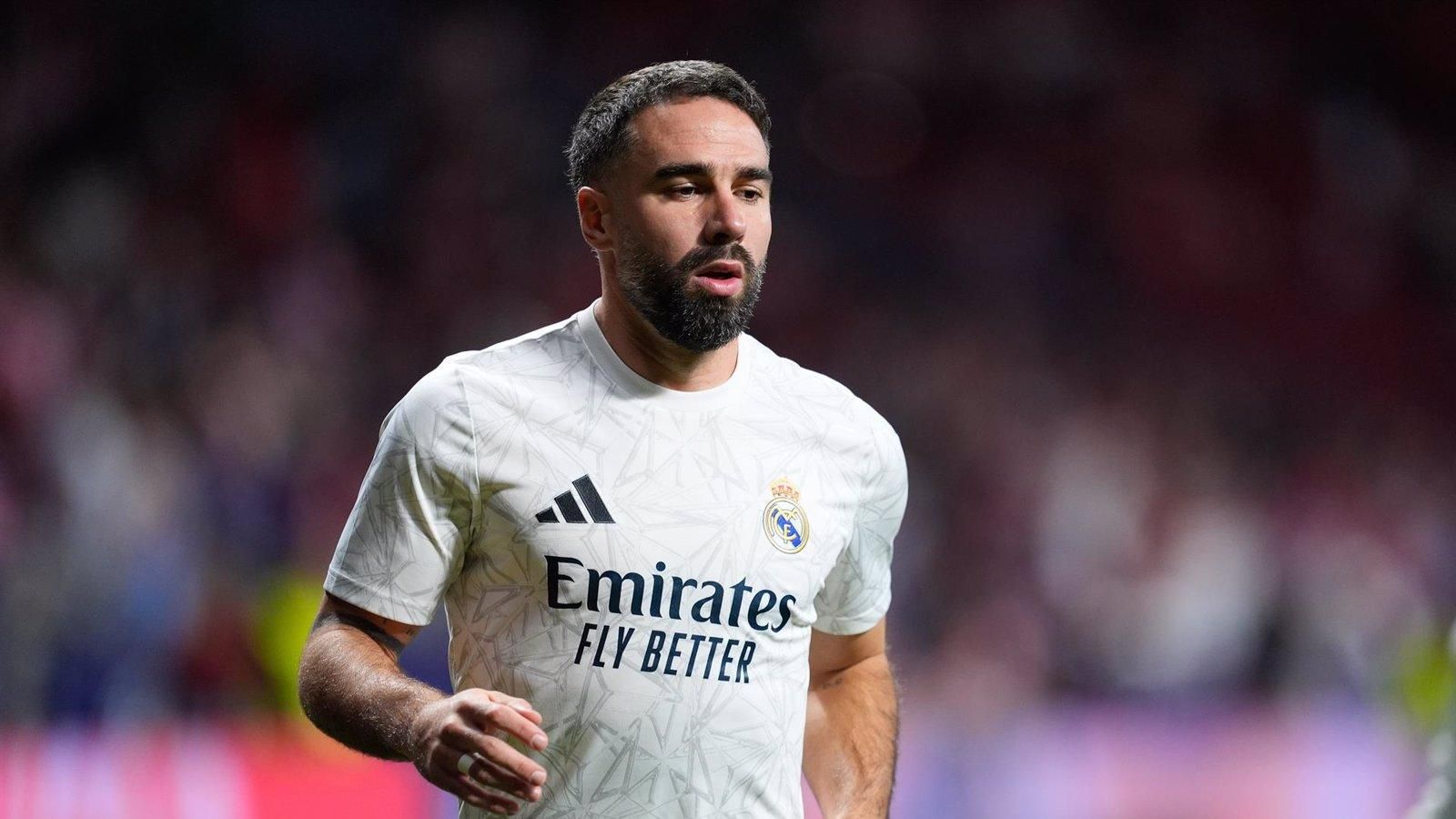 Carvajal acelera su recuperación y ya entrena con botas sobre el césped