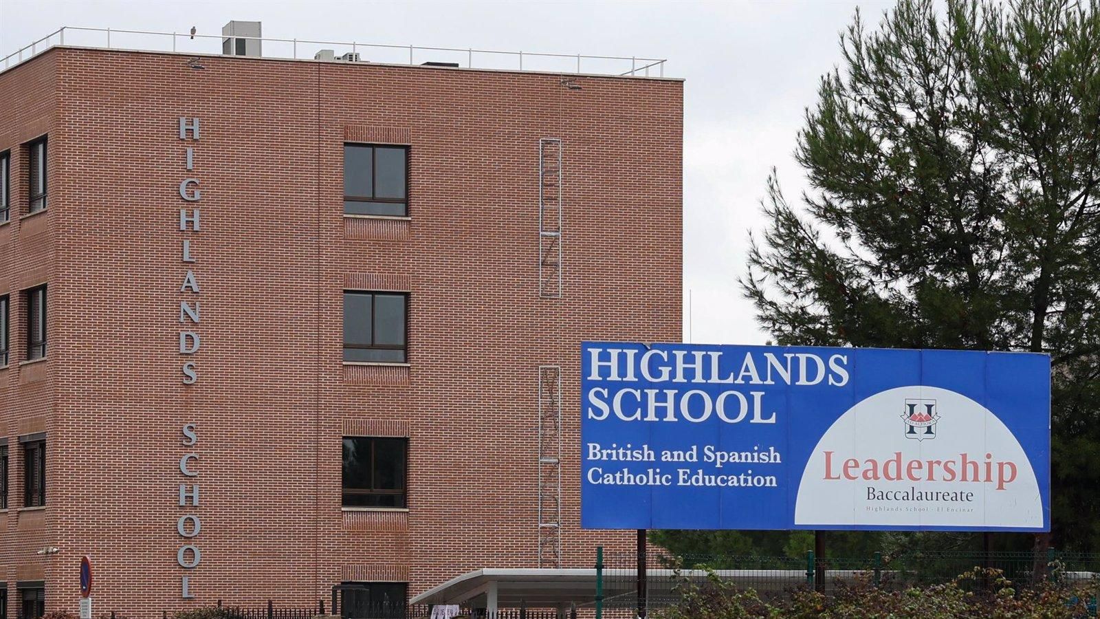 La Justicia ve indicios de agresión sexual en los relatos de cinco niñas contra el sacerdote del colegio Highlands