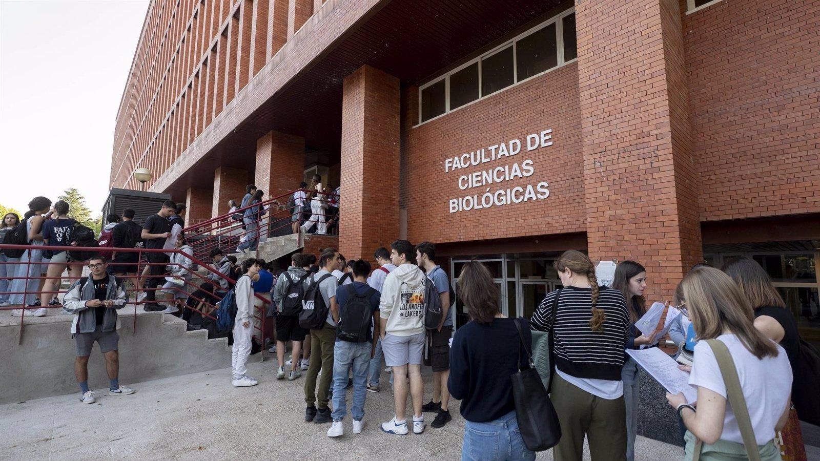 Las universidades madrileñas suspenden toda actividad académica por las lluvias