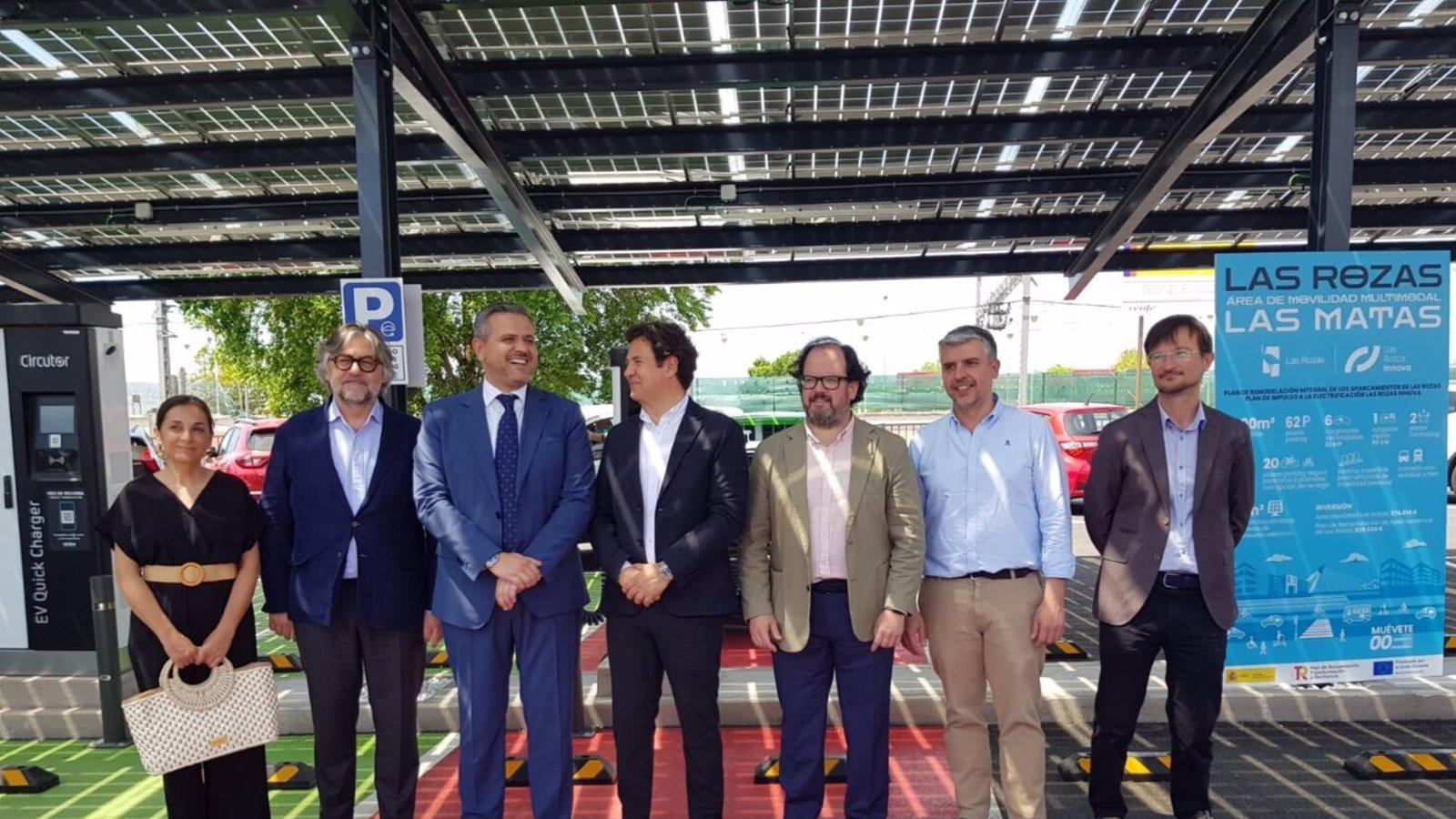 Las Rozas inaugura su primera Área de Movilidad Multifuncional con recarga y taquillas para bicicletas