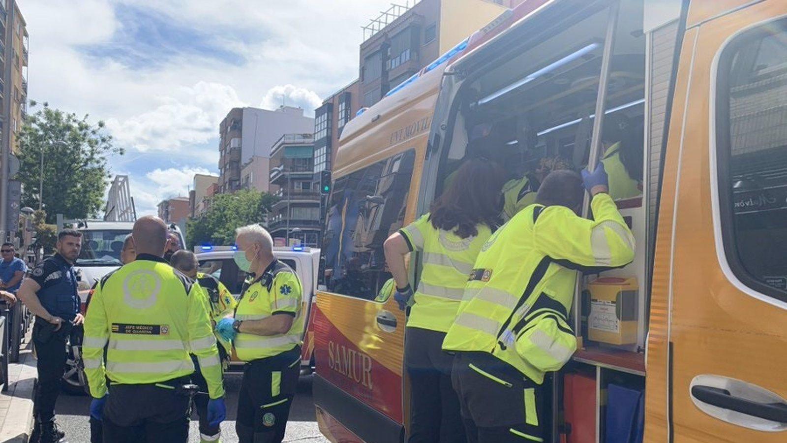 Una mujer de 67 años en estado grave tras un atropello en la plaza de Cibeles