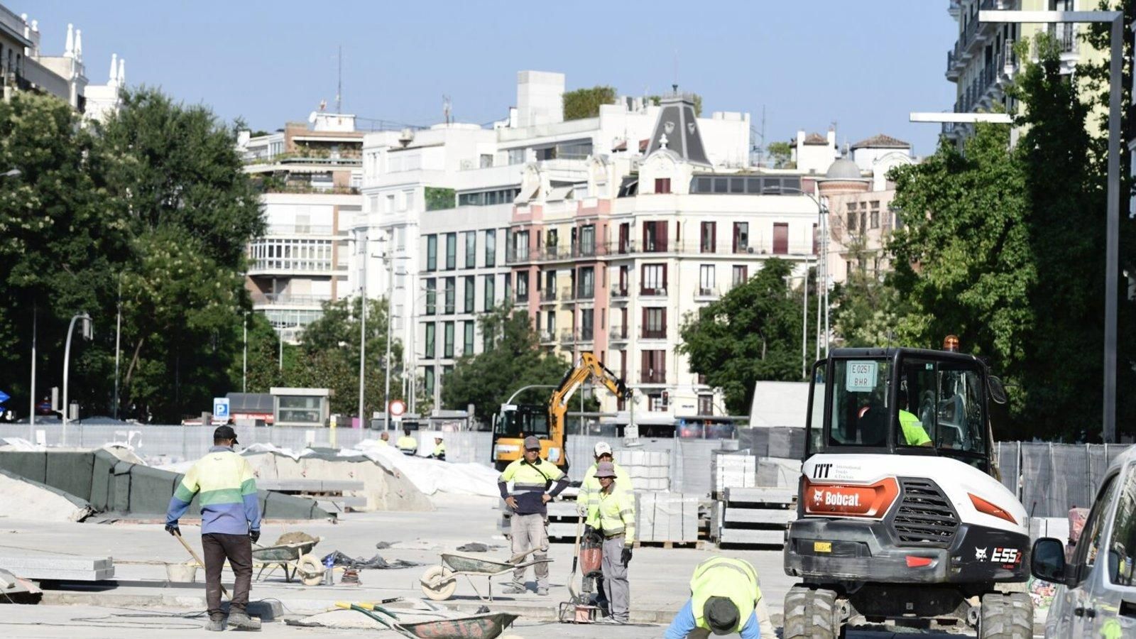 La ciudad de Madrid invierte 1,5 millones en la renovación integral de la plaza de Salvador Dalí
