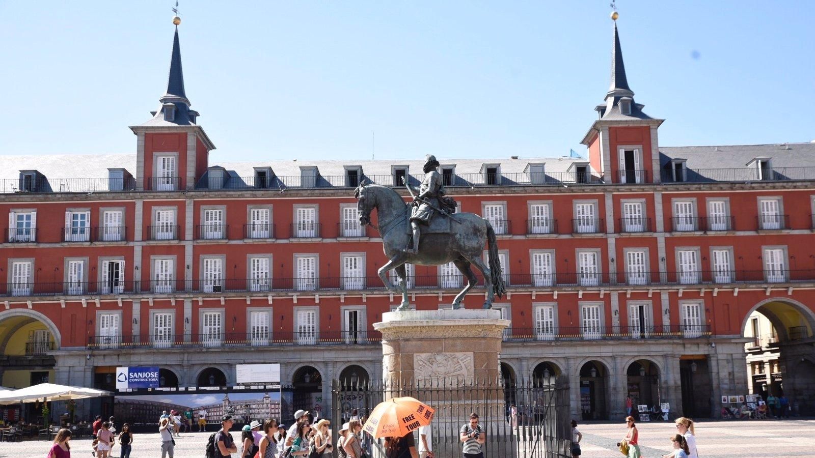 Actividades culturales en Madrid: Presentaciones de libros, conferencias y talleres educativos en abril