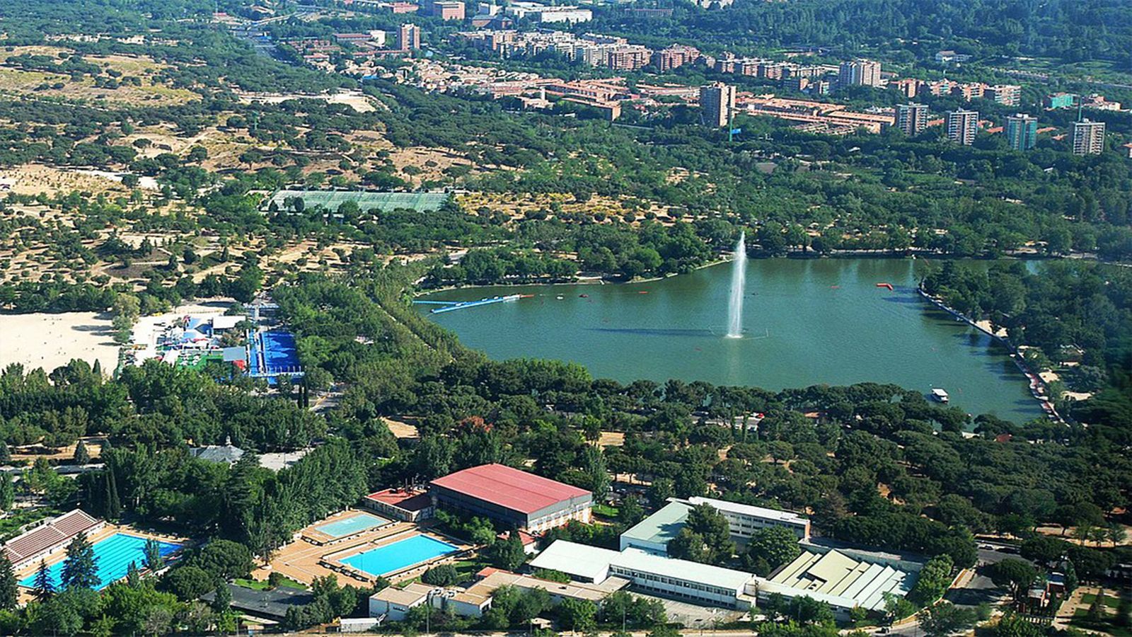 Actividades culturales en Madrid: Talleres de lectura, charlas de historia, presentaciones de libros y más