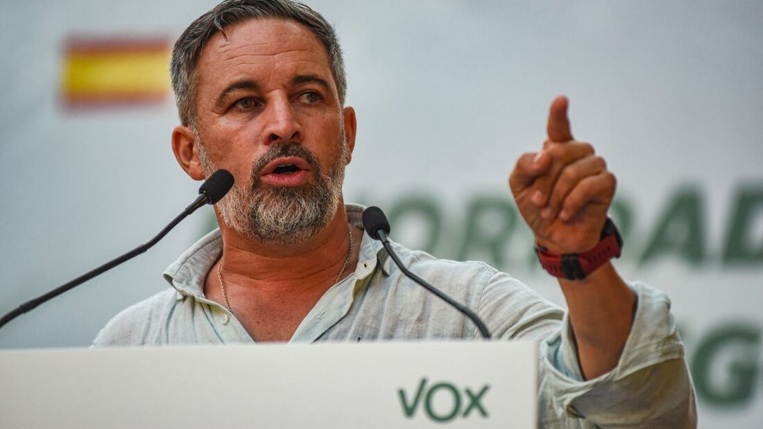 Abascal acusa a los acampados en Sol de ser