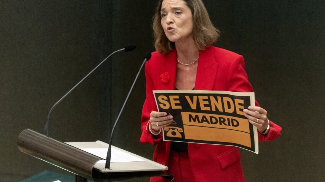 Almeida acusa a Maroto de
