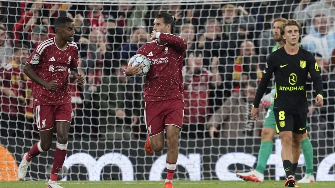 El Atlético cae en Anfield en su debut en la Champions