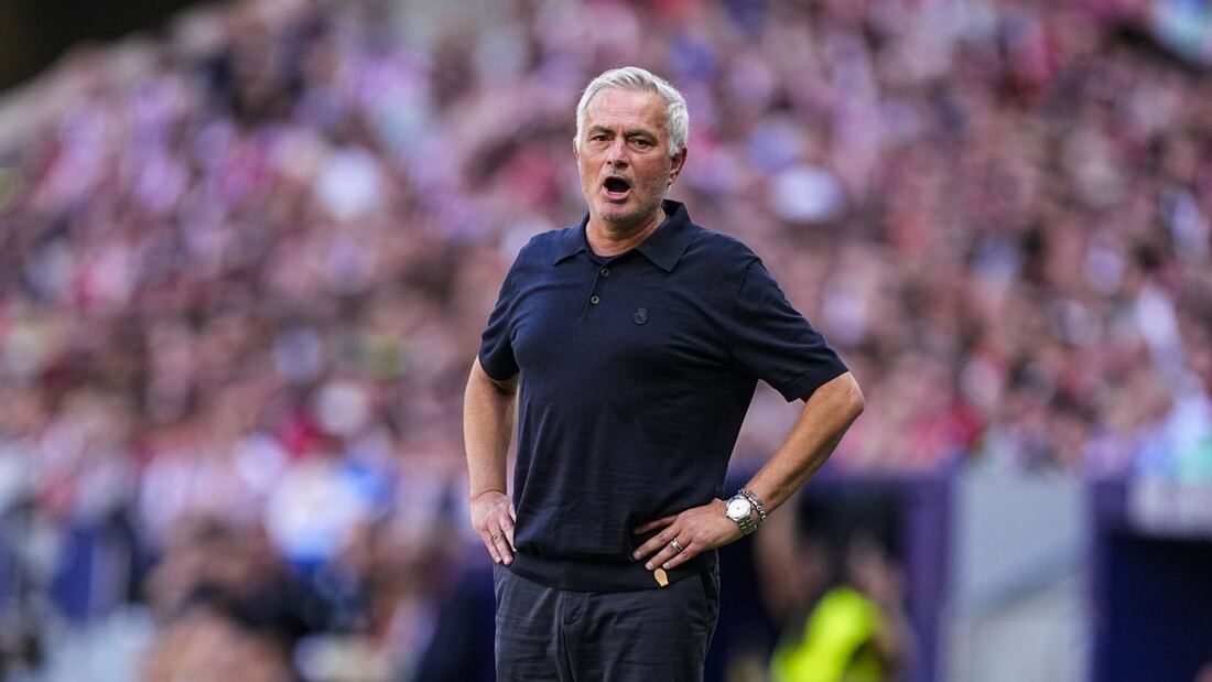 Mourinho estalla contra el arbitraje del derbi: