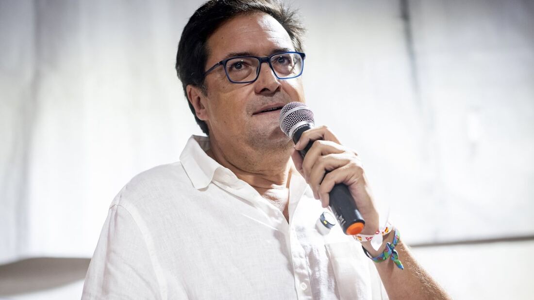 Óscar López acusa a PP y Vox de