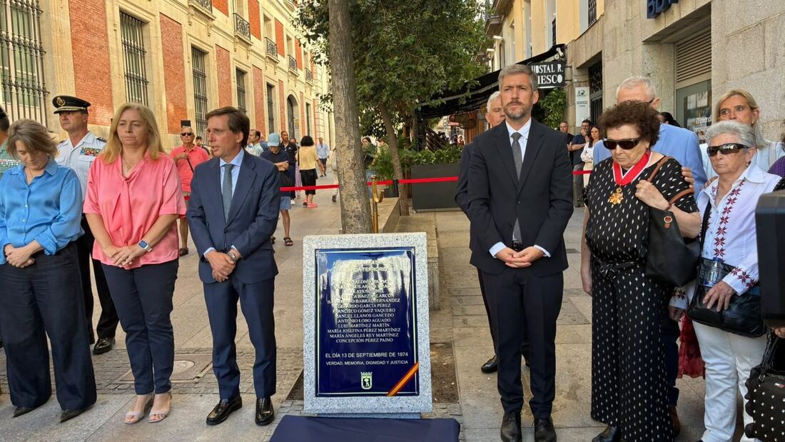 Una placa recuerda el primer atentado de ETA en Madrid hace 52 años