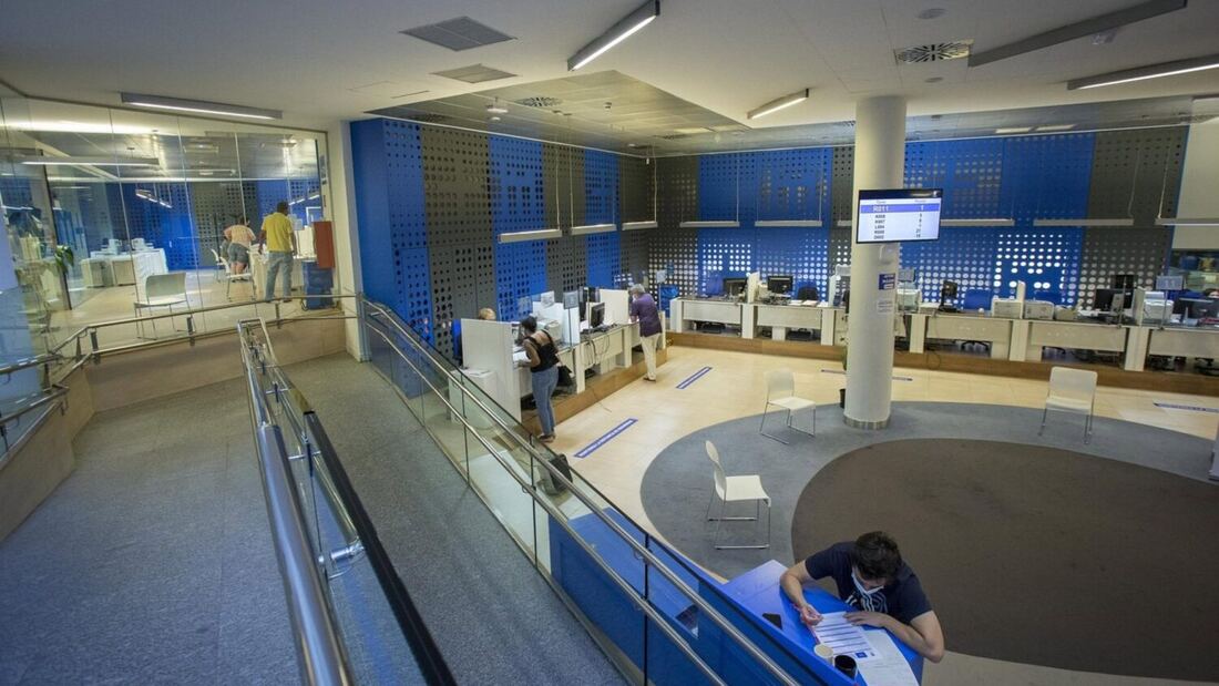 Nuevo servicio de lenguaje de signos en la Oficina municipal de Atención al Contribuyente