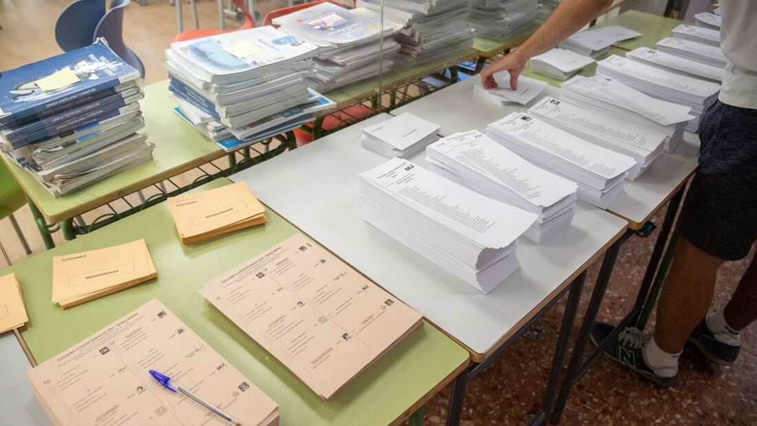 Cibeles sortea los 32.715 posibles miembros de mesa del 29N