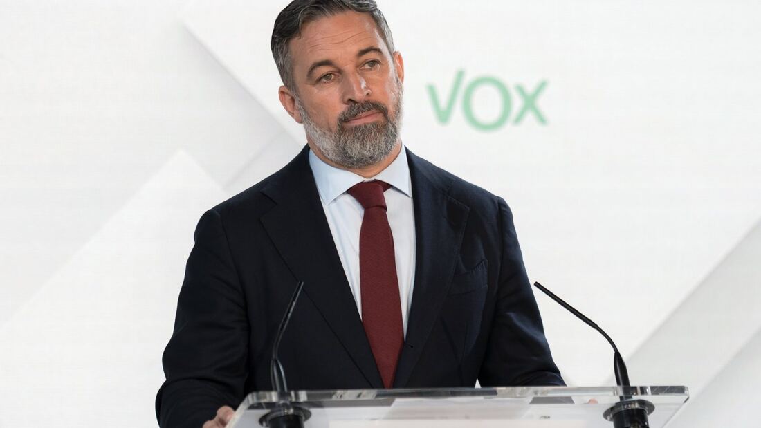 Abascal ofrece al PP un entendimiento para proteger el Senado
