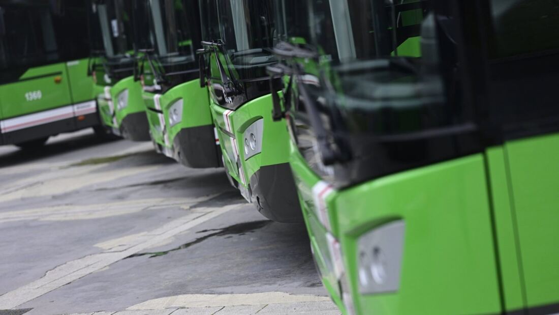 Un autobús averiado bloquea Avenida de América una hora