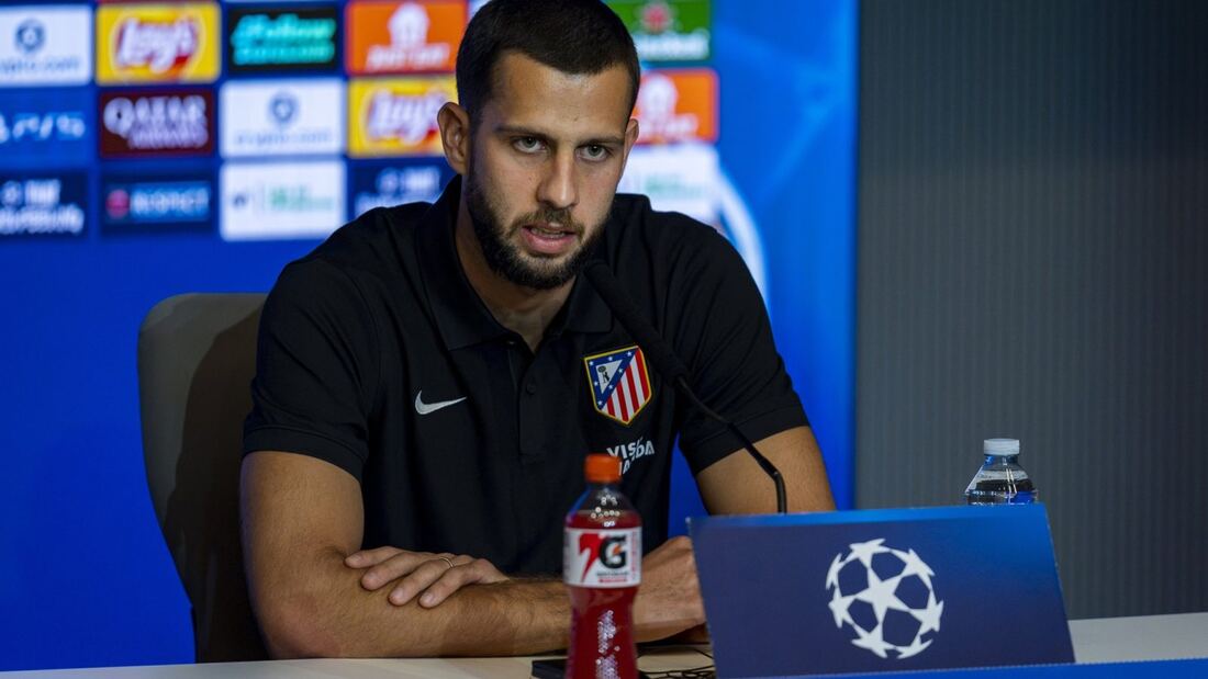 Hancko destaca la competencia interna en el Atlético