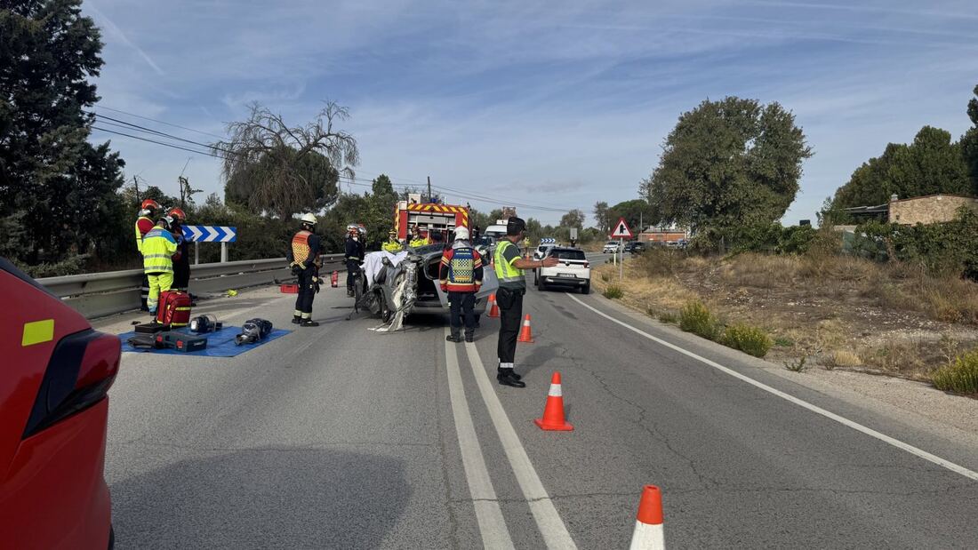 Una conductora de 63 años muere en la M-404 en Batres tras un choque con un vehículo que huyó