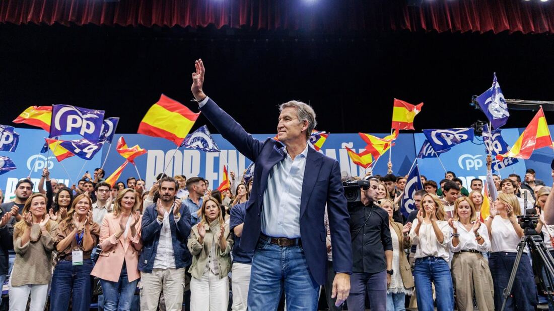 Feijóo promete una reconstrucción nacional y un cambio contundente