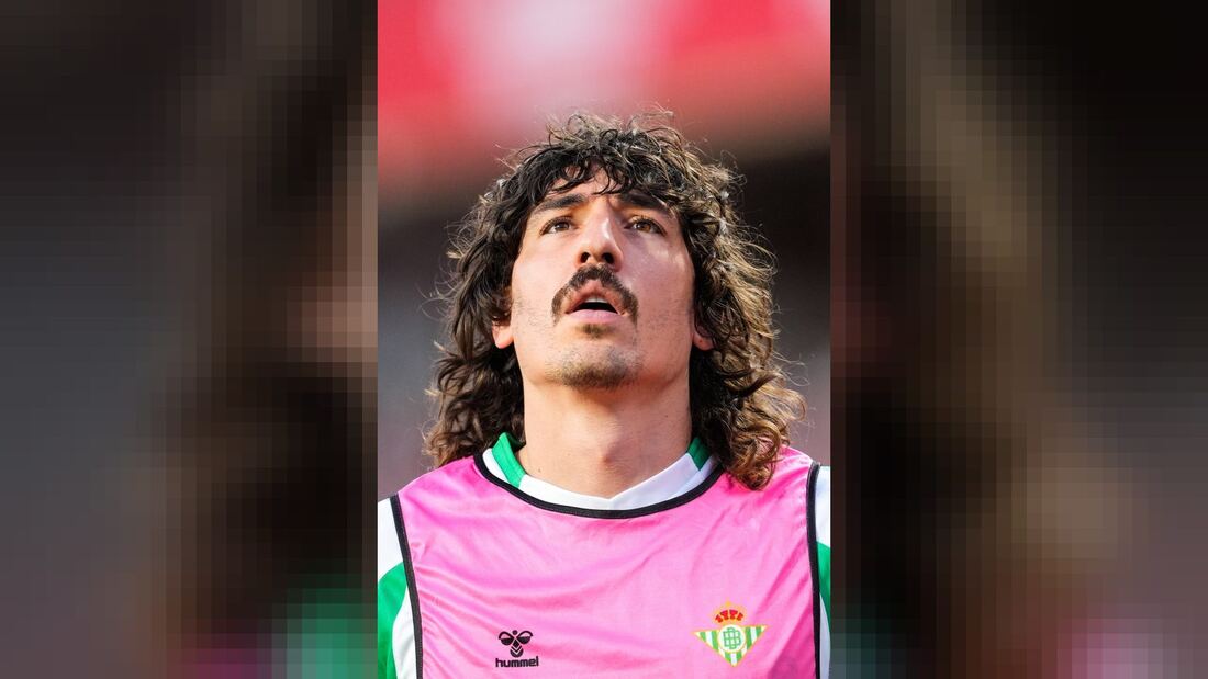 La Fiscalía investiga insultos homófobos a Héctor Bellerín
