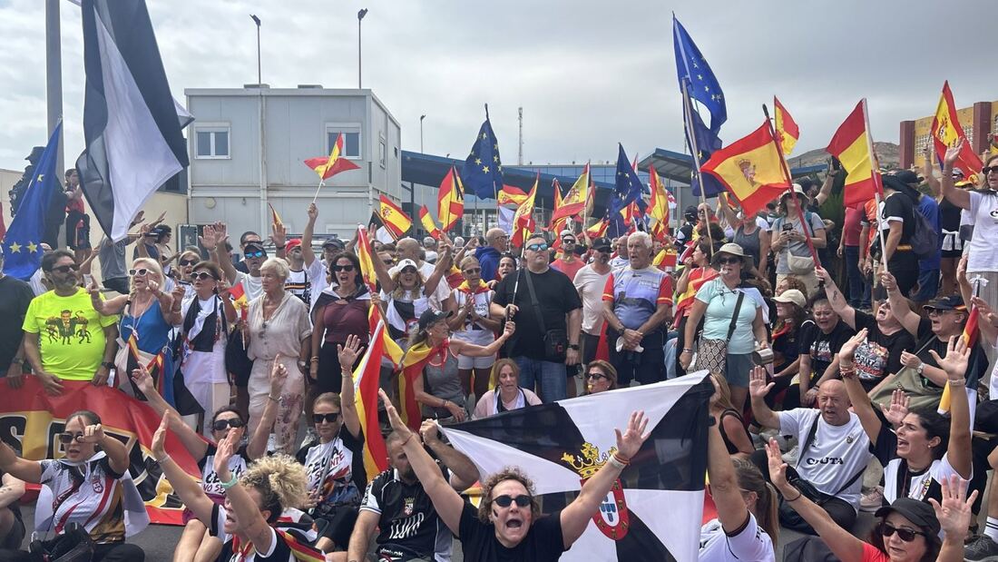 Ceutíes llevan a Madrid sus exigencias tras la crisis migratoria