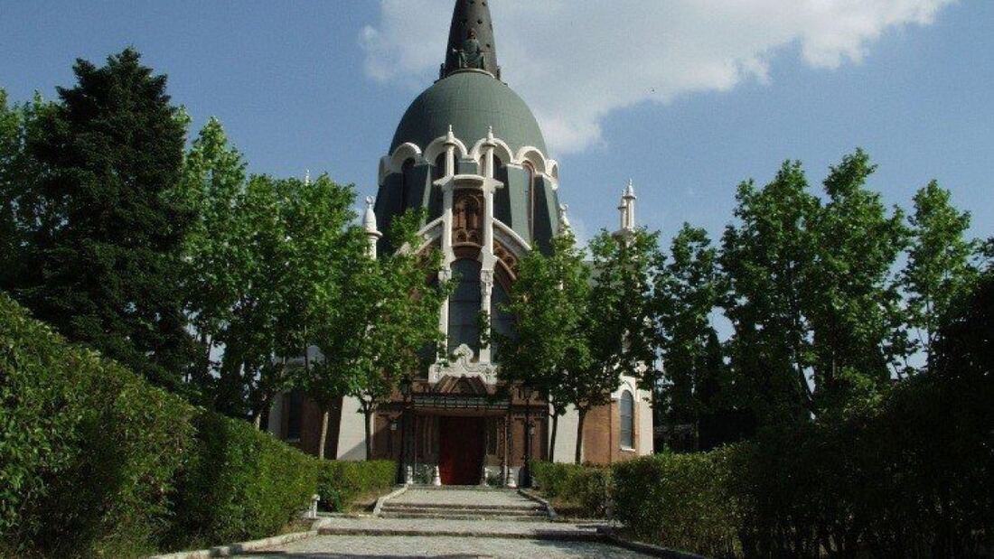 Cementerios de Madrid: actividades gratuitas por Todos los Santos