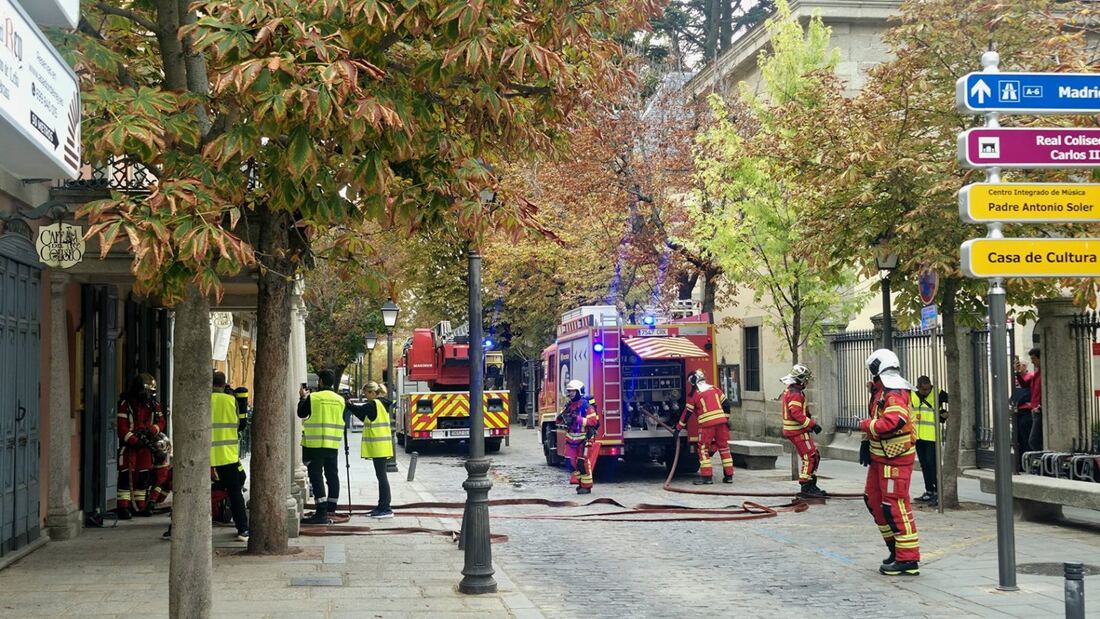 Simulacro de incendio y rescate de piezas de arte en el Real Coliseo Carlos III