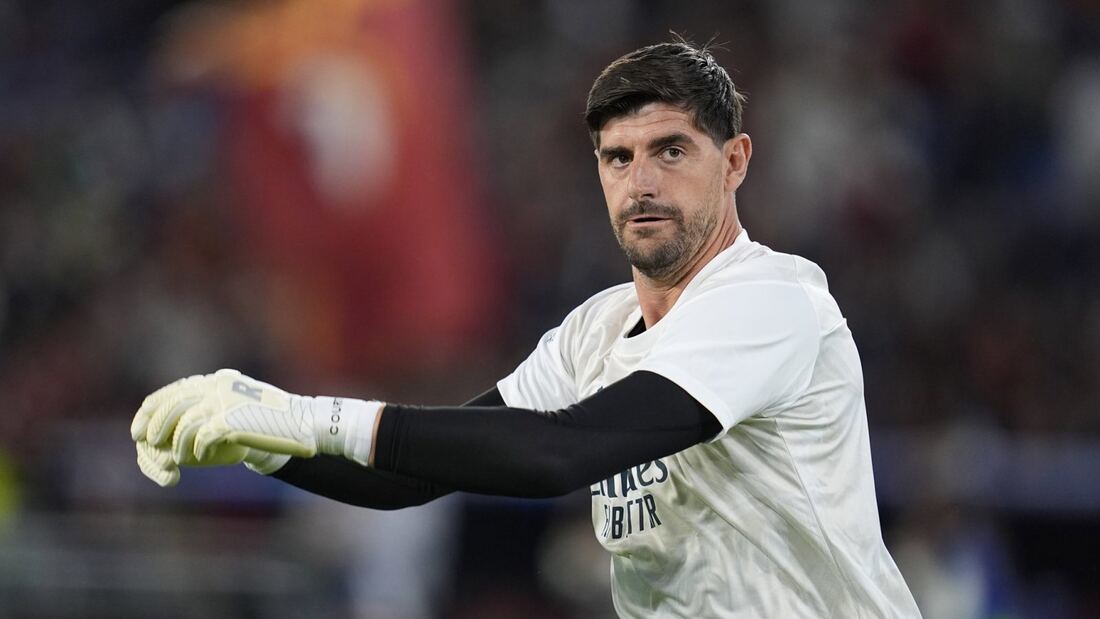 Courtois revela que le echaron del WhatsApp de Bélgica